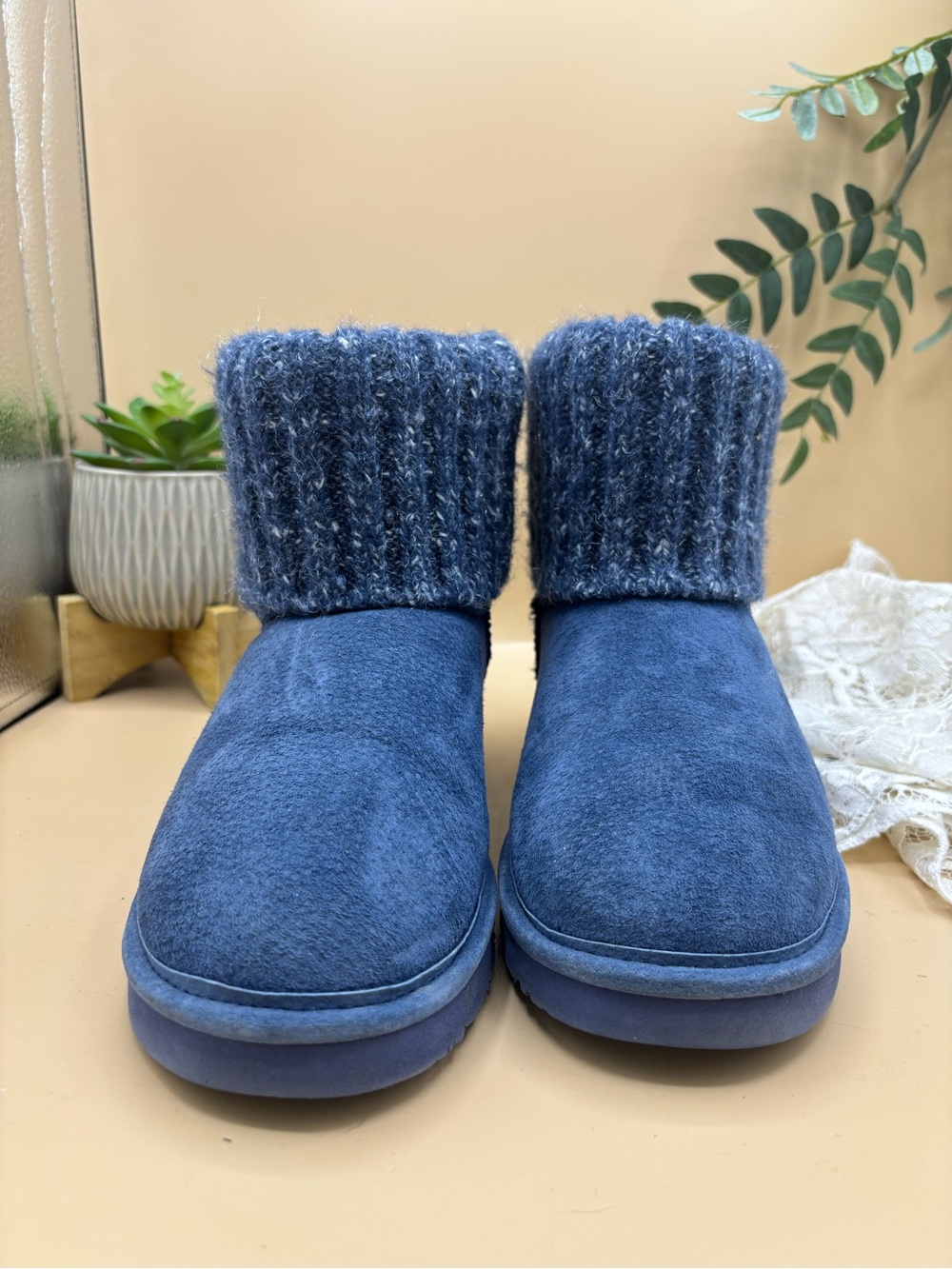 LAMO Women’s Blue Suede Ankle Boots Knit Cuff Size 8